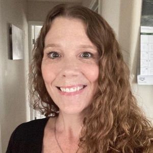 Meet your Posher, Laurie